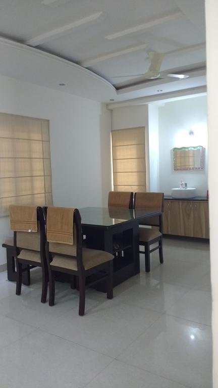 Hitech Shilparamam Guest House Haïdarabad Extérieur photo